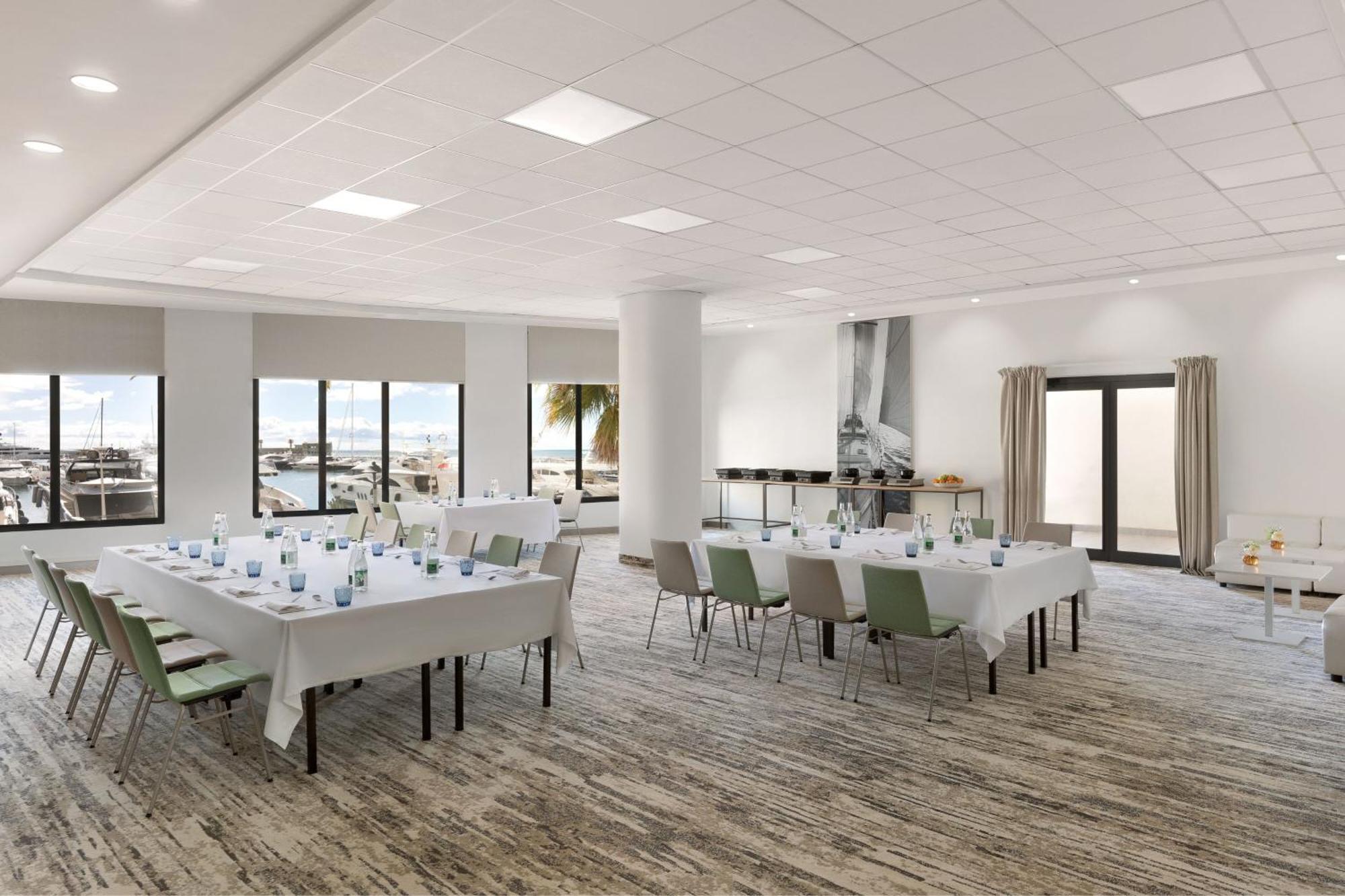 Riviera Marriott La Porte De Monaco 4*