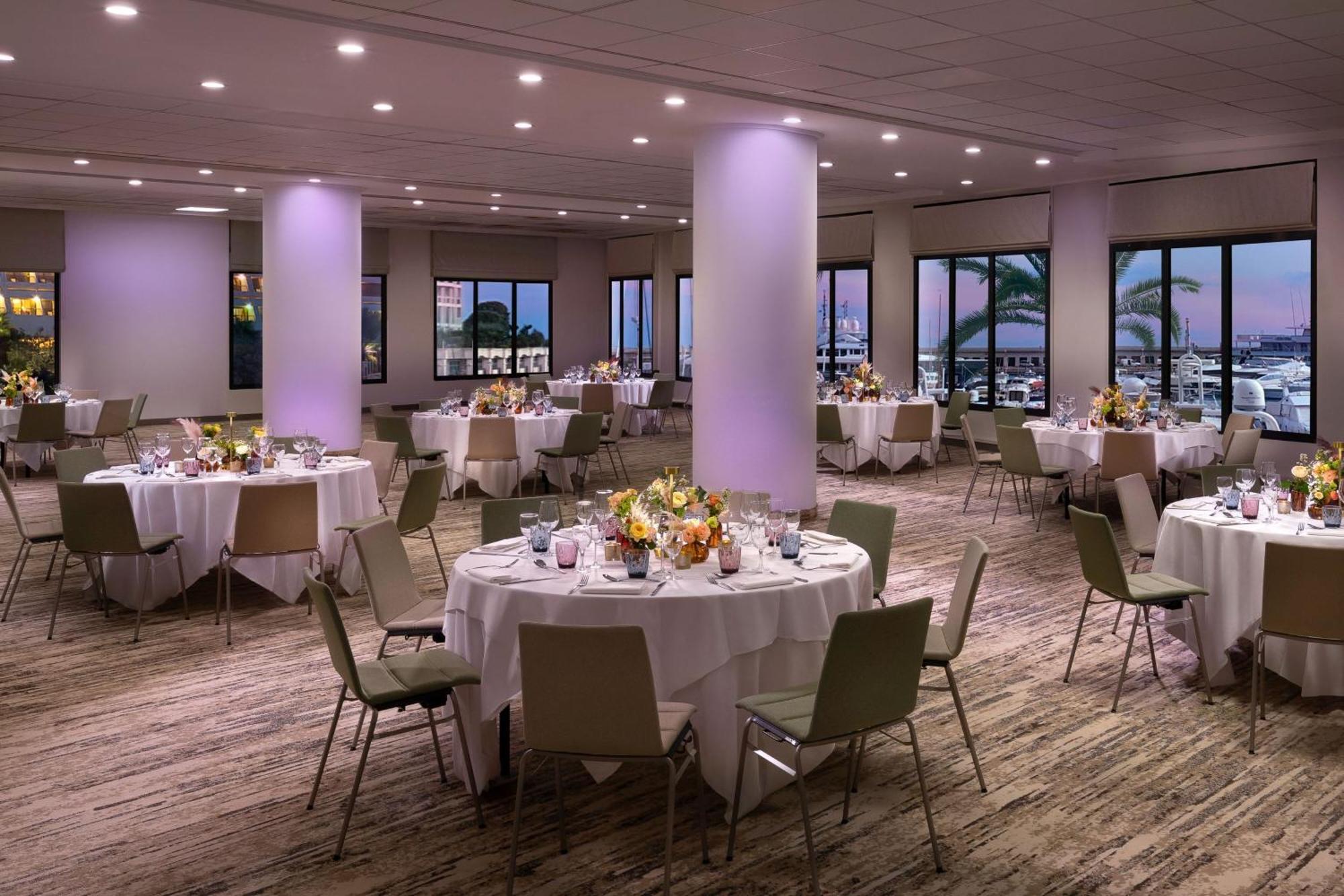 Hotel Riviera Marriott La Porte De Monaco 4*